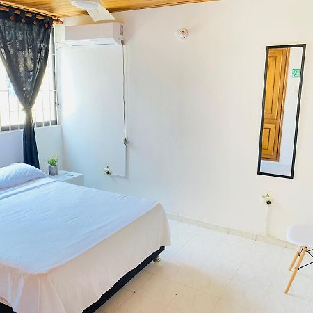 Habitaciones Cerca Al Aeropuerto 2 Cartagena Ngoại thất bức ảnh