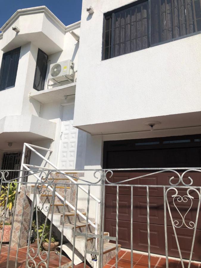 Habitaciones Cerca Al Aeropuerto 2 Cartagena Ngoại thất bức ảnh